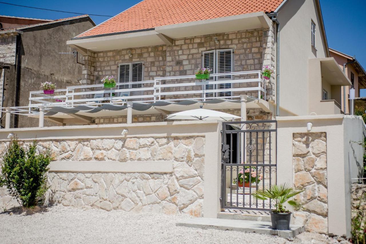 Villa Branka Apartments Near Dubrovnik With Pool Ivanica Exterior photo