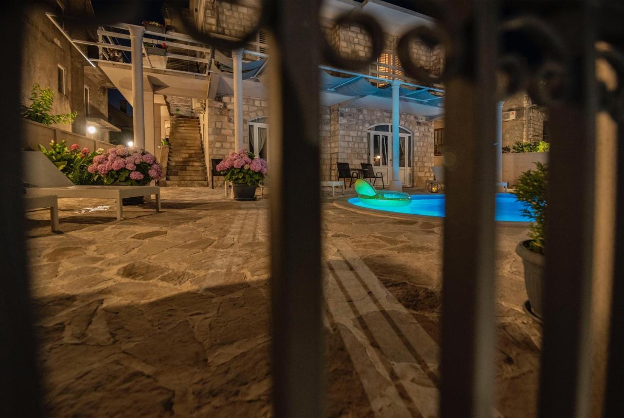 Villa Branka Apartments Near Dubrovnik With Pool Ivanica Exterior photo