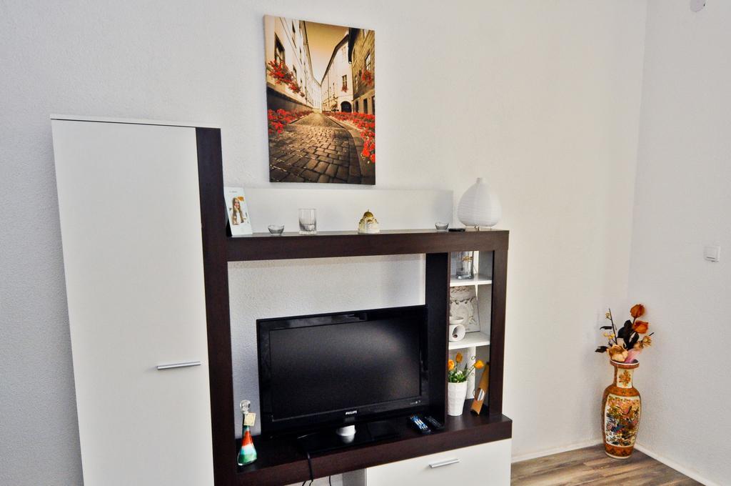Villa Branka Apartments Near Dubrovnik With Pool Ivanica Exterior photo