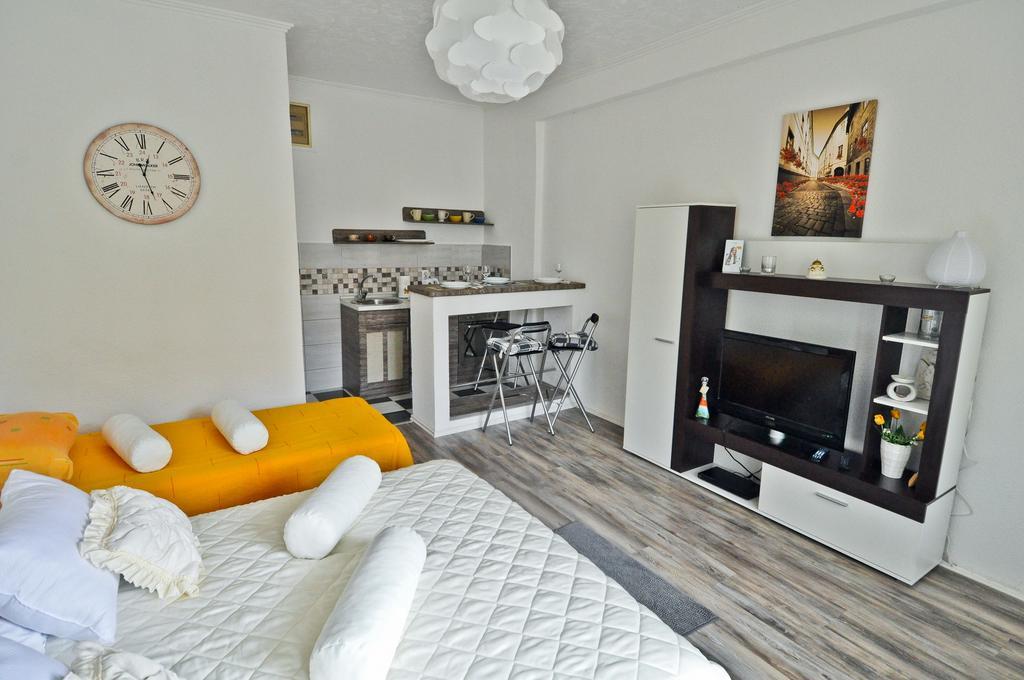 Villa Branka Apartments Near Dubrovnik With Pool Ivanica Exterior photo
